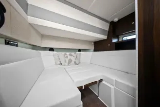 Thumbnail von Cruisers Yachts 42 GLS OB