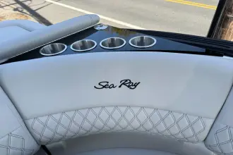 Thumbnail von Sea Ray SLX 280 z silnikiem zewnętrznym