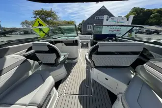 Thumbnail von Sea Ray SLX 280 z silnikiem zewnętrznym