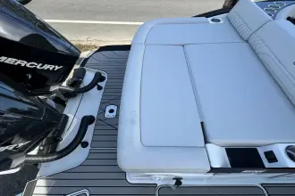 Thumbnail von Sea Ray SLX 280 z silnikiem zewnętrznym