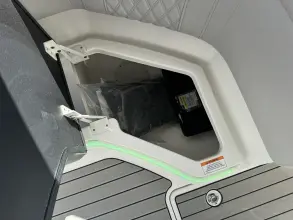 Thumbnail von Sea Ray SLX 350