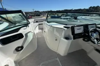 Thumbnail von Sea Ray Sundancer 270