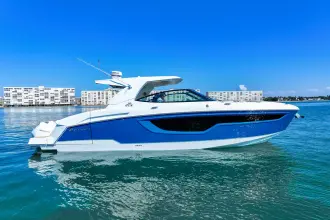 Thumbnail von Cruisers Yachts 38 GLS OB