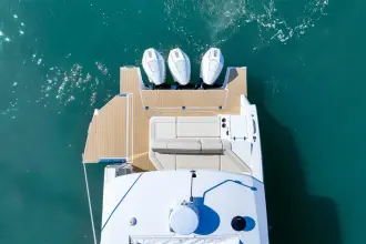 Thumbnail von Cruisers Yachts 38 GLS OB