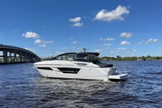 Thumbnail von Cruisers Yachts 46 Cantius