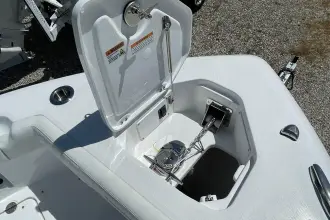 Thumbnail von Everglades 285 CC Whisper Green