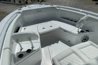 Thumbnail von Everglades 285 CC Whisper Green