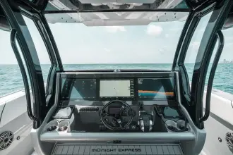 Thumbnail von Midnight Express 43 Open