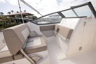 Thumbnail von Boston Whaler 210 Vantage
