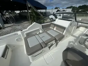 Thumbnail von Boston Whaler 210 Vantage