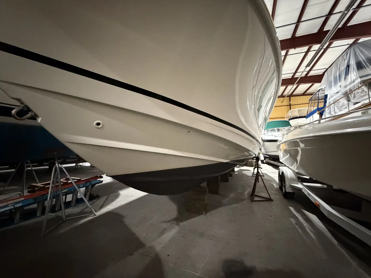 Thumbnail von Boston Whaler Outrage 330