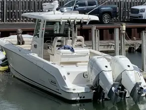 Thumbnail von Boston Whaler Outrage 330
