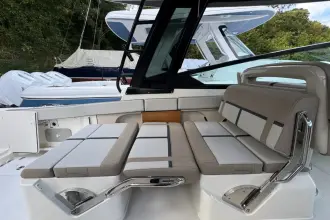 Thumbnail von Boston Whaler 330 Vantage