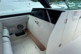 Thumbnail von Boston Whaler 330 Vantage