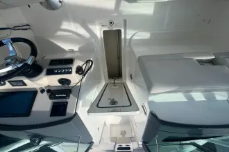Thumbnail von Boston Whaler 270 Vantage