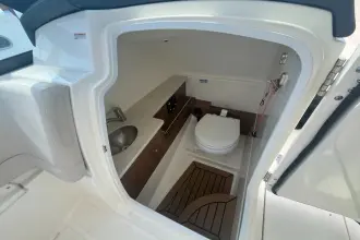 Thumbnail von Boston Whaler 270 Vantage