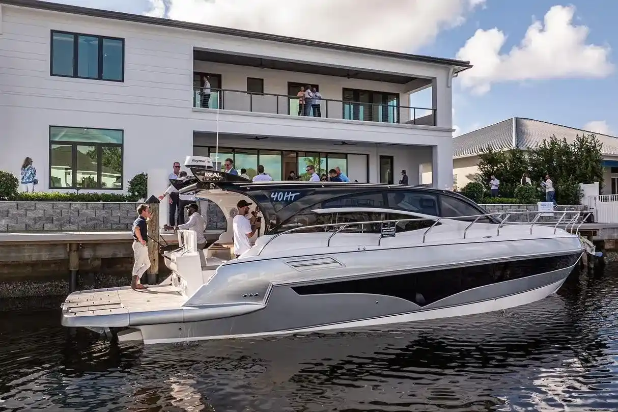 Reale 40 HT Luxury