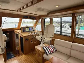 Thumbnail von Legacy 42 Extended Hardtop Flybridge  STARLITE