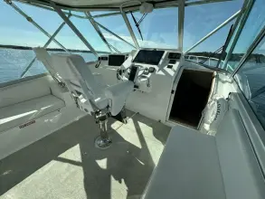 Thumbnail von Topaz 40 Express Offshore Office