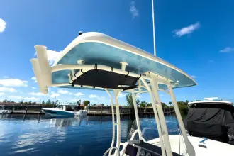 Thumbnail von Boston Whaler 210 Montauk