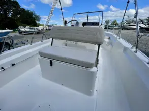 Thumbnail von Boston Whaler 170 Montauk