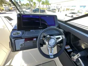 Thumbnail von Sea Ray SLX 280 z silnikiem zewnętrznym