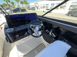 Thumbnail von Sea Ray SLX 280 z silnikiem zewnętrznym