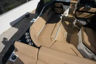 Thumbnail von Sea Ray SLX 280