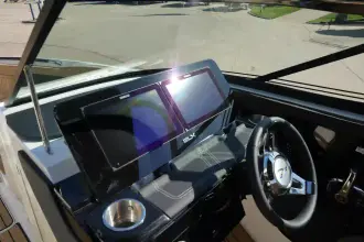 Thumbnail von Sea Ray SLX 280