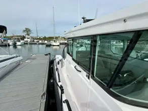 Thumbnail von Axopar 28 Cabin Macchina