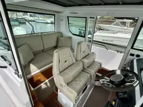 Thumbnail von Axopar 28 Cabin Macchina