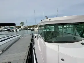 Thumbnail von Axopar 28 Cabin Macchina