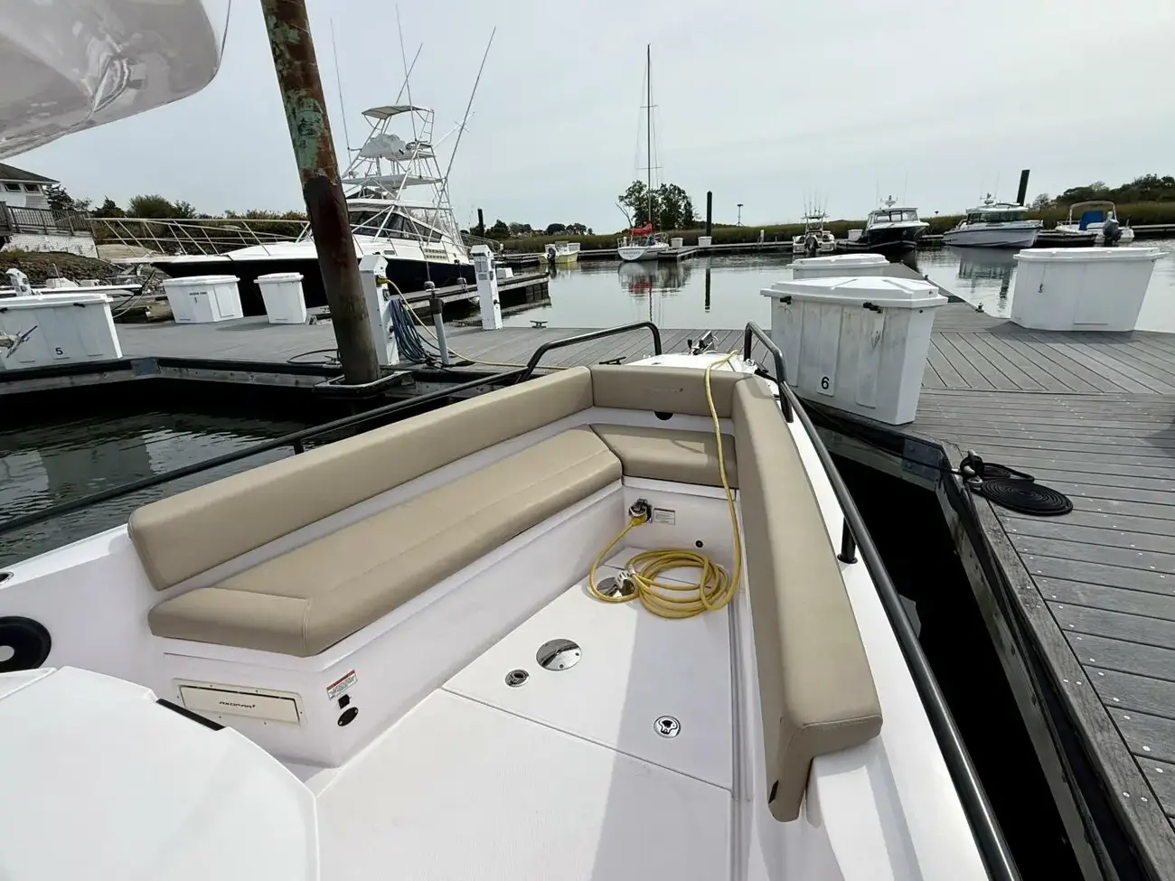 Thumbnail von Axopar 28 Cabin Macchina