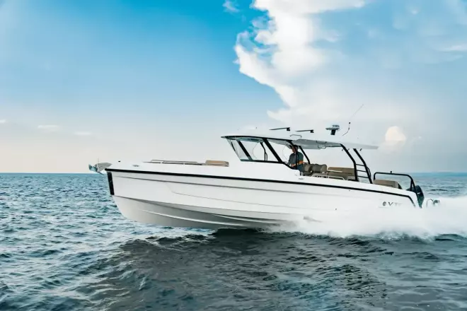 Cruisers Yachts 38 VTR