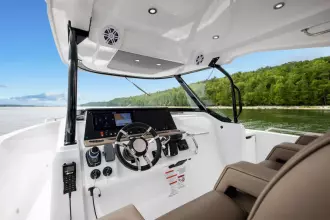 Thumbnail von Cruisers Yachts 38 VTR