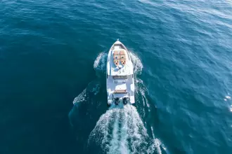 Thumbnail von Cruisers Yachts 38 VTR