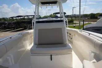 Thumbnail von Boston Whaler 230 Outrage