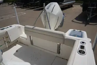 Thumbnail von Boston Whaler 230 Outrage