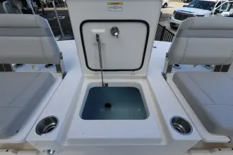 Thumbnail von Boston Whaler 250 Dauntless