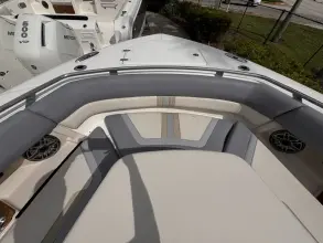 Thumbnail von Boston Whaler 380 Realm