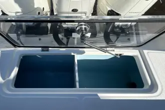 Thumbnail von Boston Whaler 380 Outrage