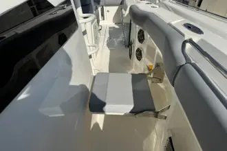 Thumbnail von Boston Whaler 380 Outrage