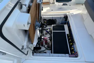 Thumbnail von Boston Whaler 380 Outrage