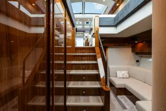 Thumbnail von Riviera 6000 Sport Yacht