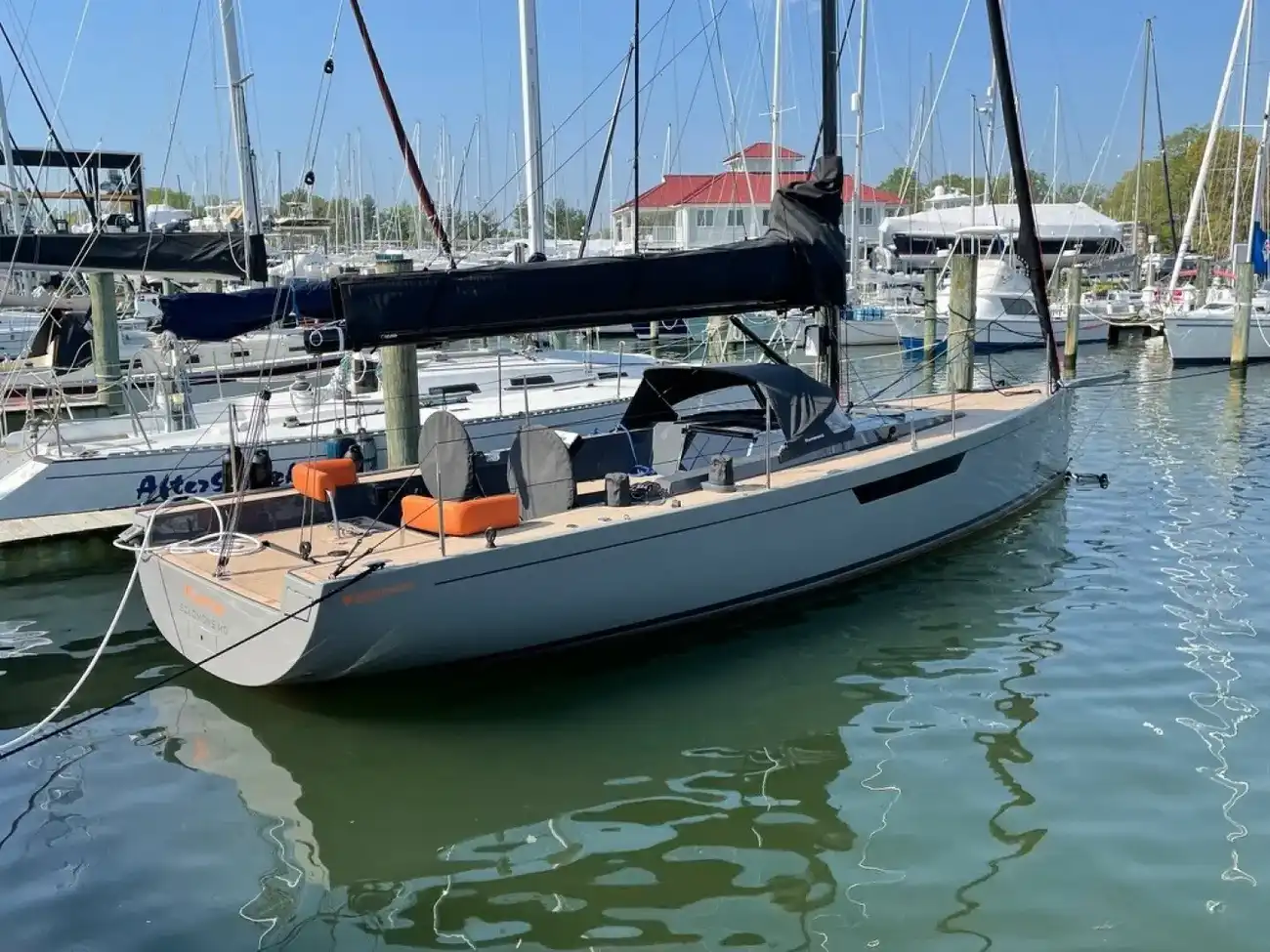 Saffier SE 33 Life SAFFIRE