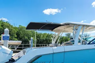 Thumbnail von Boston Whaler 320 Vantage