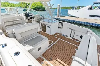 Thumbnail von Boston Whaler 320 Vantage