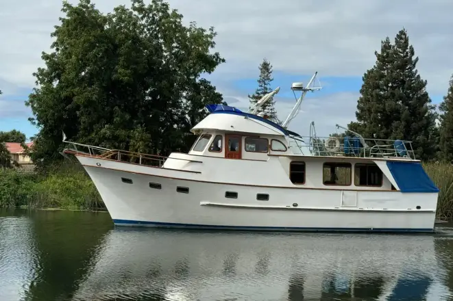 Defever 49 Pilothouse