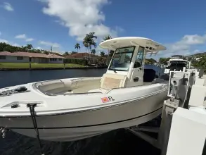 Thumbnail von Boston Whaler 250 Outrage