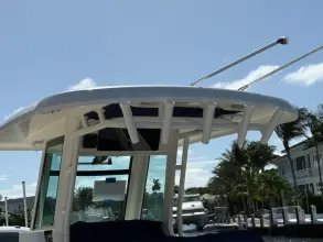 Thumbnail von Boston Whaler 250 Outrage